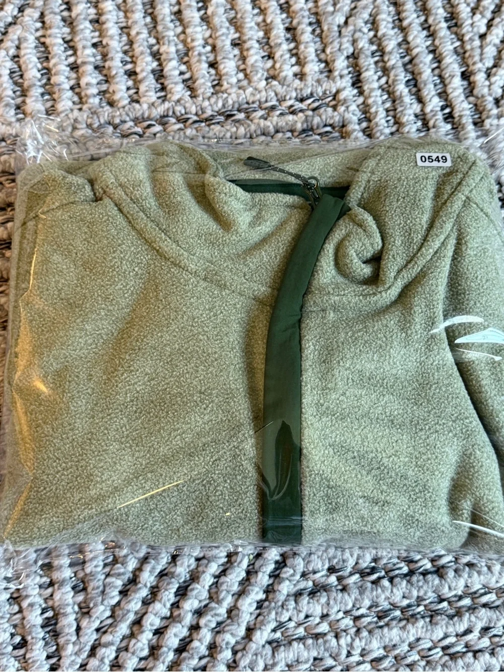 Goodfellow & Co Men’s Light Olive Quarter-Zip Fleece Pullover with Dark Trim